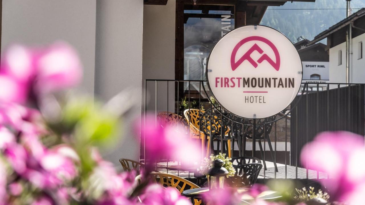 First Mountain Hotel Oetztal Längenfeld Eksteriør billede