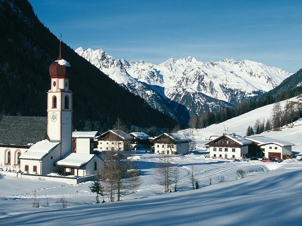 First Mountain Hotel Oetztal Längenfeld Eksteriør billede