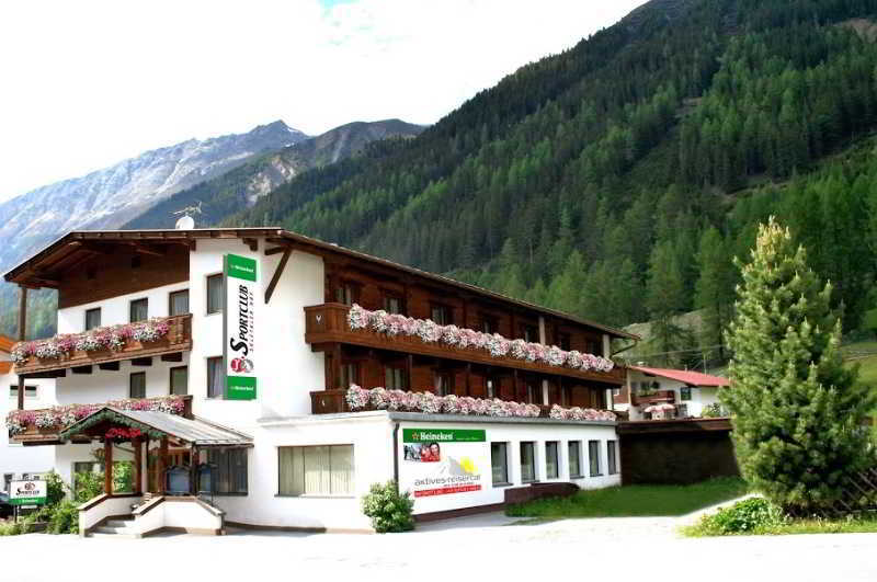 First Mountain Hotel Oetztal Längenfeld Eksteriør billede